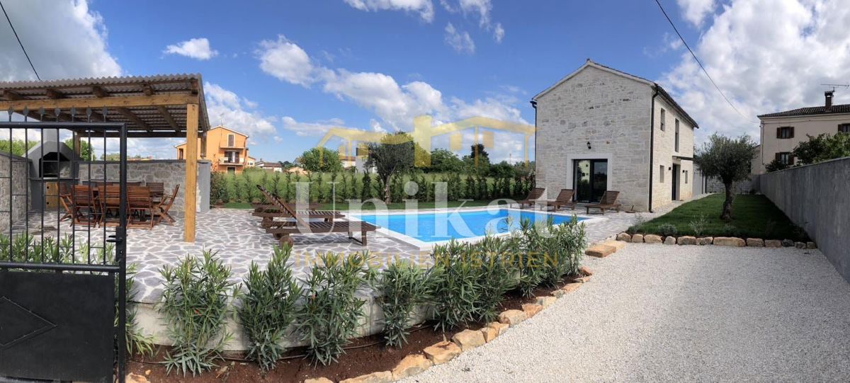 Casa in pietra ristrutturata vicino a Poreč